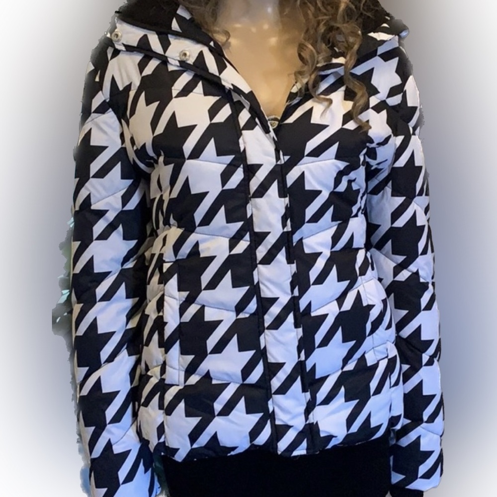 Jacket Puffer Black&White hood pockets snap front